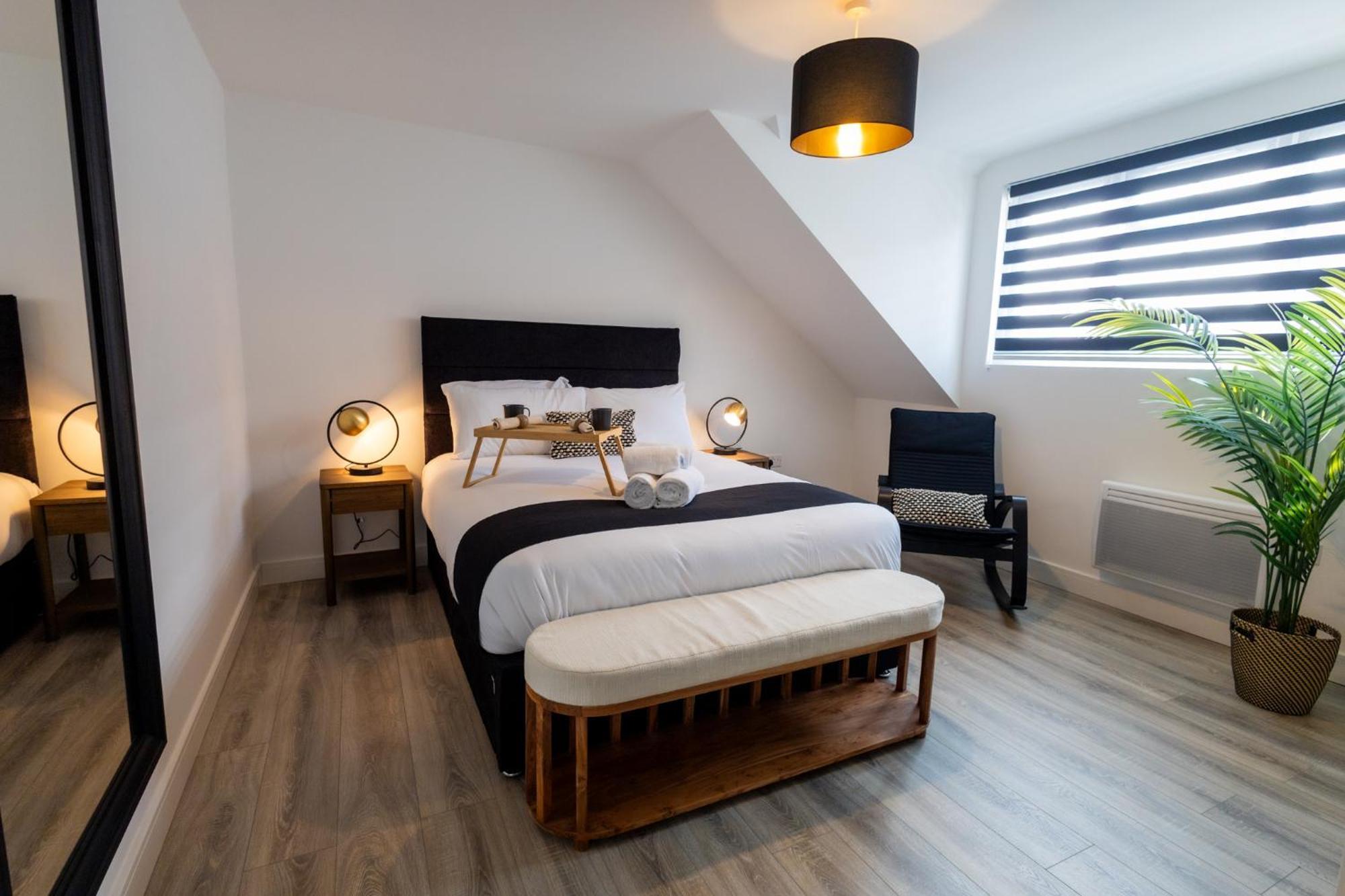 Contemporary 3Br Flat In Watford Apartment Watford  Exterior photo