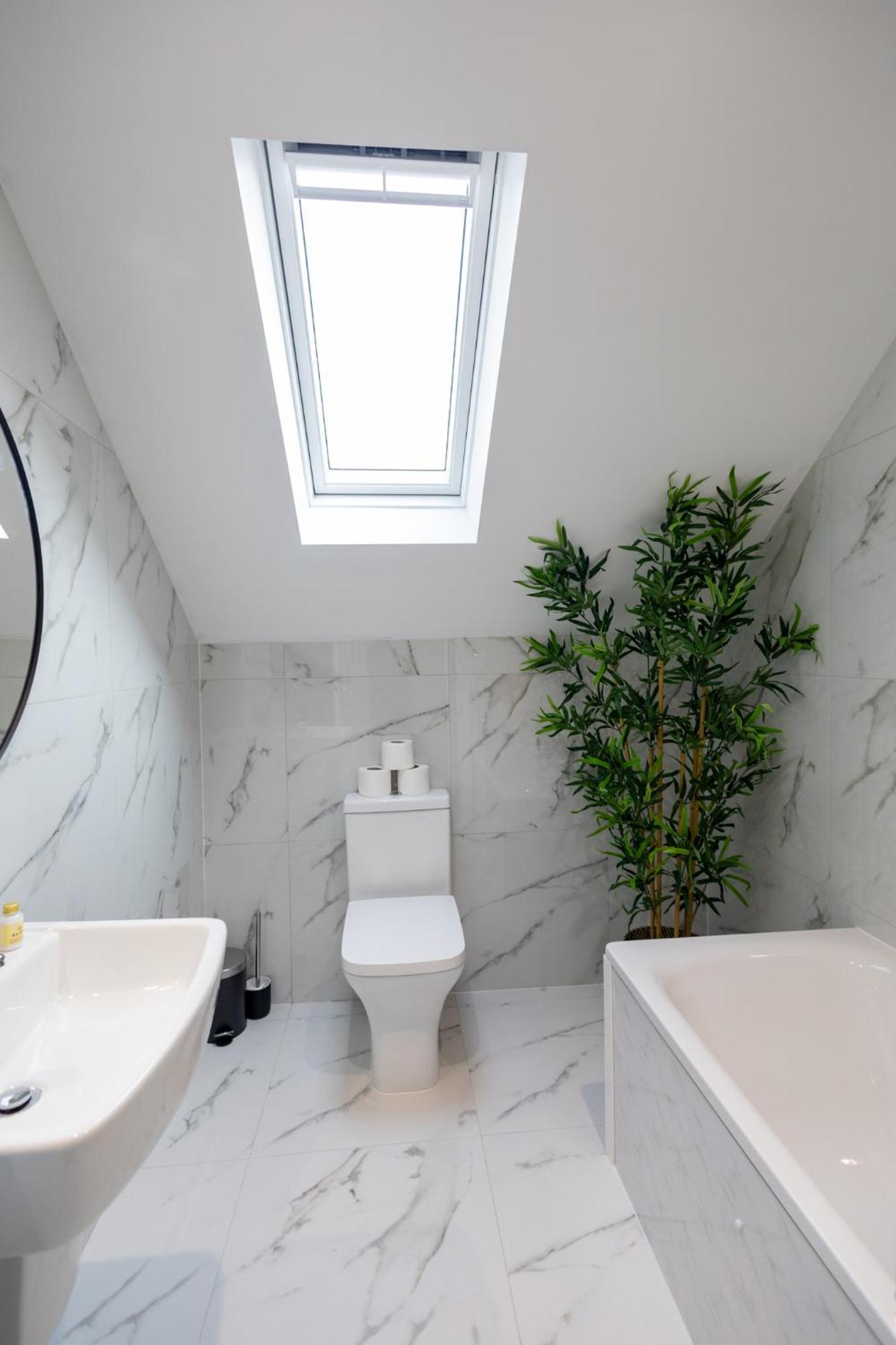Contemporary 3Br Flat In Watford Apartment Watford  Exterior photo